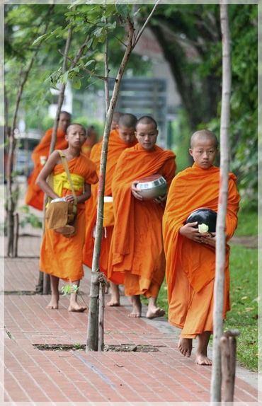 Thai monks